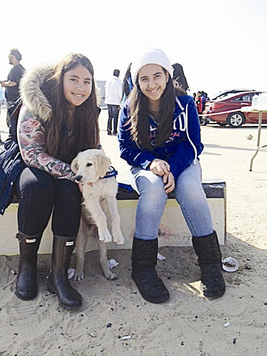 طيبة وفوز وكلبهما «بدي»