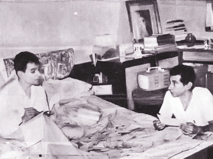 جلسة فنية تجمعه بعبد الحليم حافظ