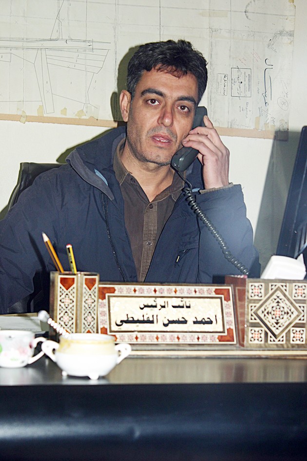 نائب رئيس البلدية في جلسة حوار