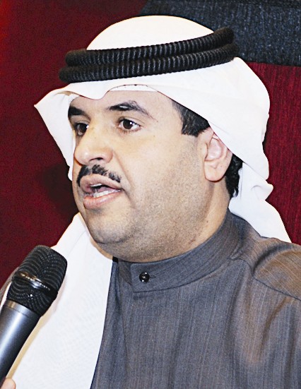 الشيخ دعيج ملقياً كلمته