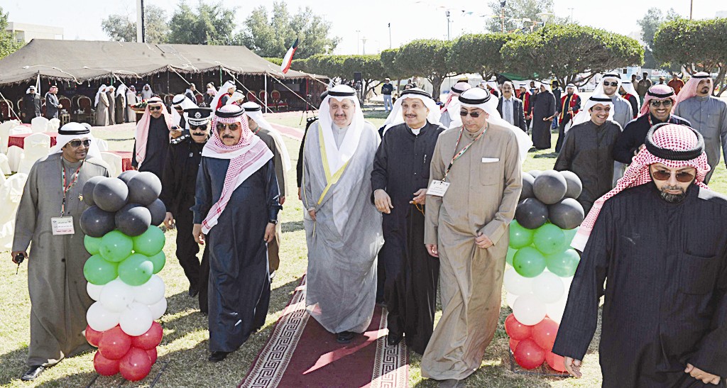 رئيس وأعضاء جمعية الشعب في استقبال العوضي والفارس والكندري