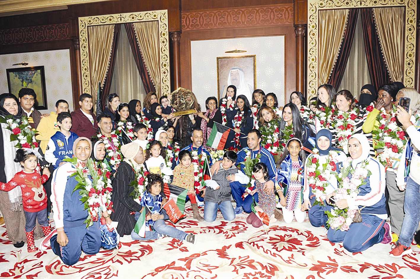 u0644u0642u0637u0629 u062cu0627u0645u0639u0629 u0644u0644u0641u0631u064au0642 u0645u0639 u0641u0631u064au062du0629 u0627u0644u0623u062du0645u062f (u062au0635u0648u064au0631 u062cu0644u0627u0644 u0645u0639u0648u0636)