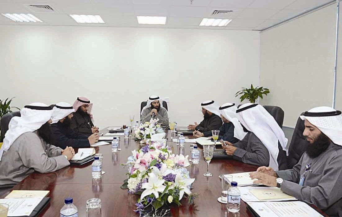 u0627u062cu062au0645u0627u0639 u0627u0644u0648u0632u064au0631 u0645u0639 u0645u0633u0624u0648u0644u064a u0627u0644u0647u064au0626u0629