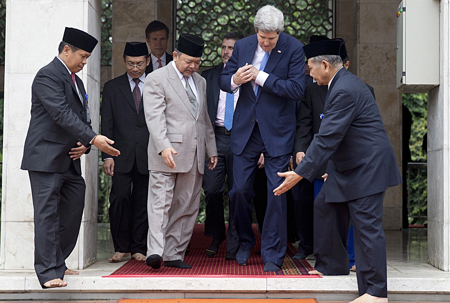 u0643u064au0631u064a u062eu0644u0627u0644 u062cu0648u0644u062au0647 u0641u064a u00abu0645u0633u062cu062f u0627u0644u0627u0633u062au0642u0644u0627u0644u00bb u0641u064a u062cu0627u0643u0631u062au0627 u0623u0645u0633 (u0627 u0641 u0628)