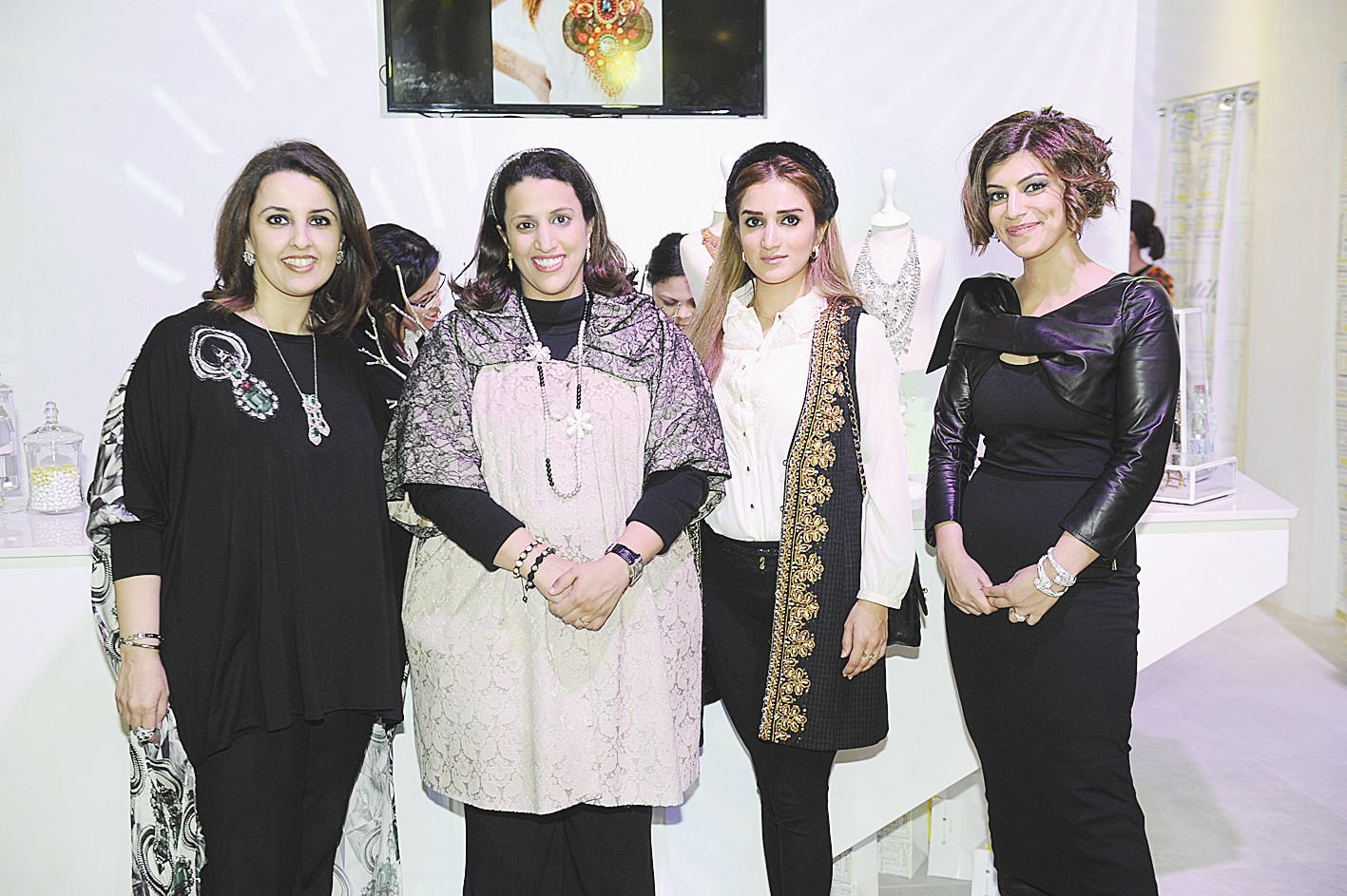 u063au0646u064au0645u0629 u0627u0644u0646u0635u0641 u0625u0644u0649 u062cu0627u0646u0628 u0645u0648u0636u064a u0627u0644u063au0627u0646u0645 u0648u0641u064a u0645u064au0631u0632u0627 u0648u0628u064au0628u064a u0627u0644u0639u064au062fu064a