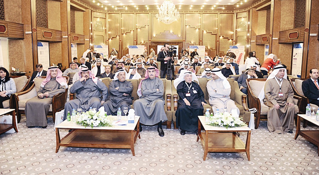 u0627u0644u0639u062fu0633u0627u0646u064a u0645u062au0648u0633u0637u0627u064b u0627u0644u0642u064au0627u062fu0627u062a u0627u0644u0646u0641u0637u064au0629 (u062au0635u0648u064au0631 u0637u0627u0631u0642 u0639u0632u0627u0644u062fu064au0646)