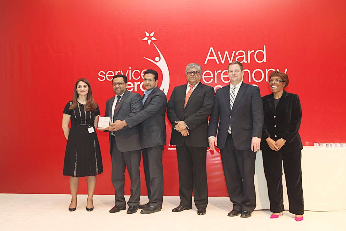 u0645u0633u0624u0648u0644 u0627u0644u0634u0631u0643u0629 u064au062au0633u0644u0645 u0627u0644u062cu0627u0626u0632u0629 u062eu0644u0627u0644 u0627u0644u062du0641u0644