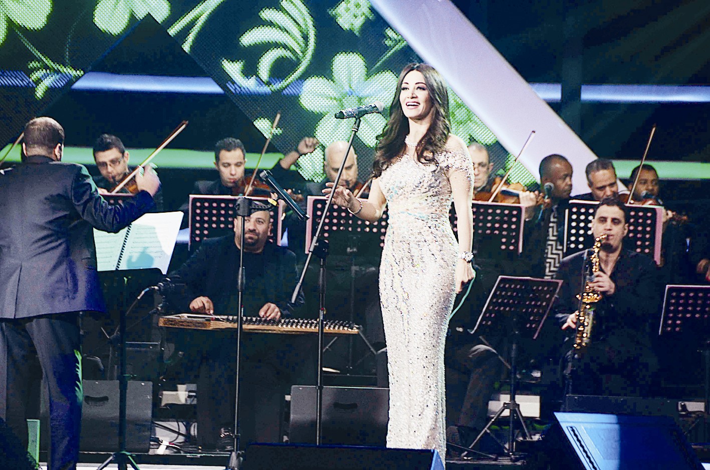 ديانا حدّاد ... «يا حب الكويت»