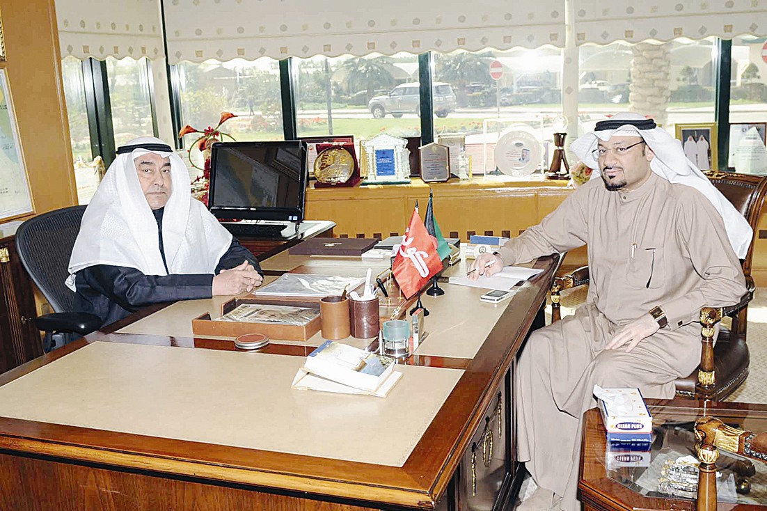 البدر متحدثاً للزميل ناصر الفرحان