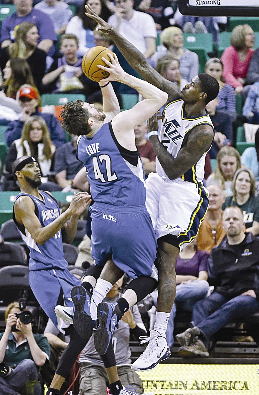 u0644u0627u0641 (u0631u0642u0645 42) u0644u0627u0639u0628 u0645u064au0646u064au0633u0648u062au0627 u0645u0633u062fu062fu0627u064b u0631u063au0645 u0627u0639u062au0631u0627u0636 u0648u064au0644u064au0627u0645u0633 u0644u0627u0639u0628 u064au0648u062au0627    (u0623 u0628)