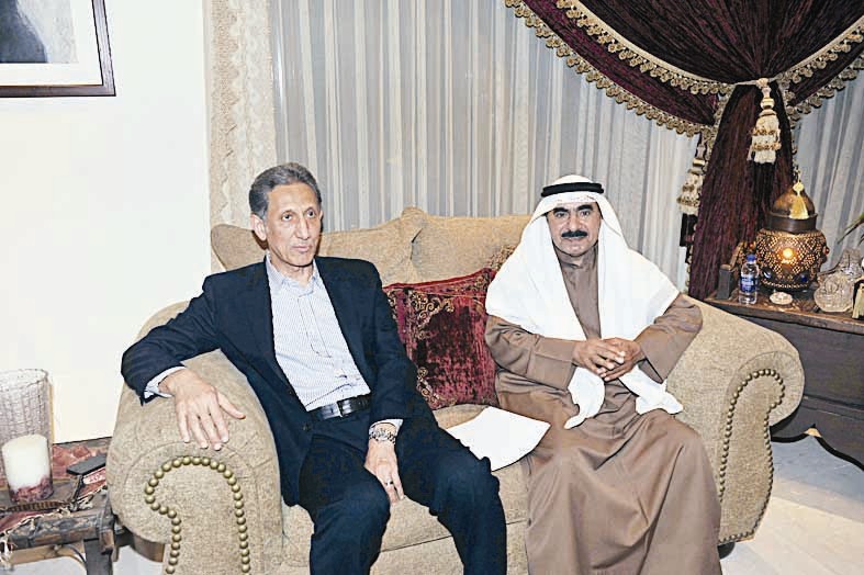 العنزي والرفاعي في الجلسة (تصوير نور هنداوي)