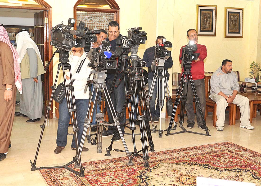 حضور كثيف لوسائل الإعلام في مؤتمر «الإصلاح» الصحافي