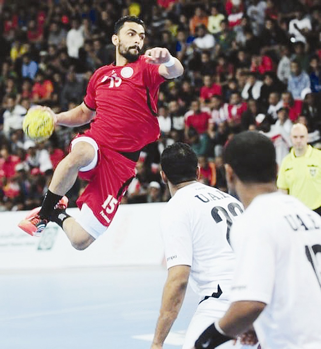 لقطة من لقاء البحرين والإمارات الأخير