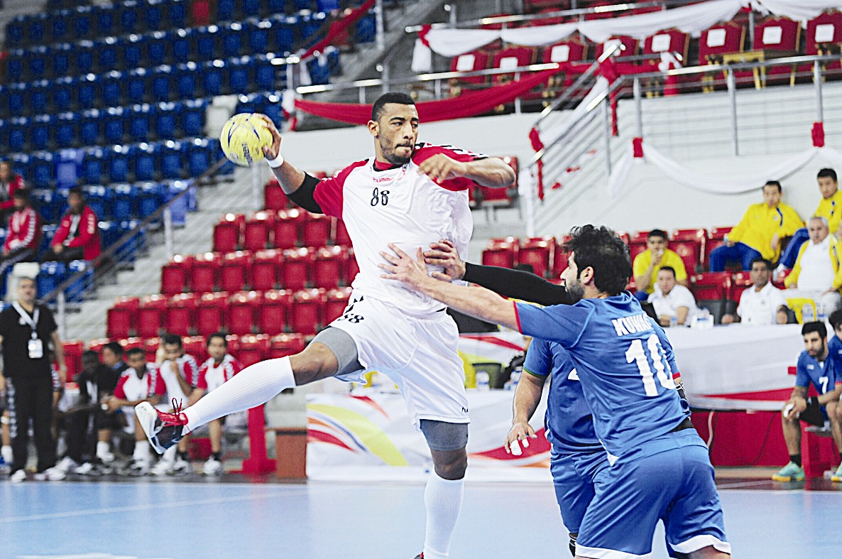 u0645u0647u062fu064a u0627u0644u0642u0644u0627u0641 u064au062du0627u0648u0644 u0645u0646u0639 u0644u0627u0639u0628 u0639u0645u0627u0646u064a u0645u0646 u0627u0644u062au0635u0648u064au062a