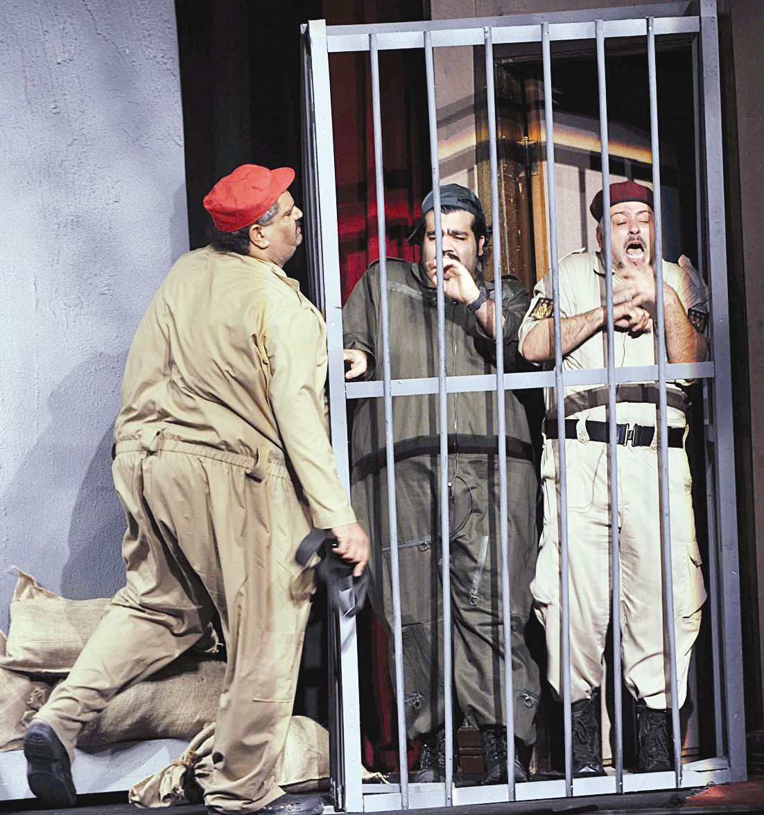 بوغازي يهم بضرب النصار والبلام