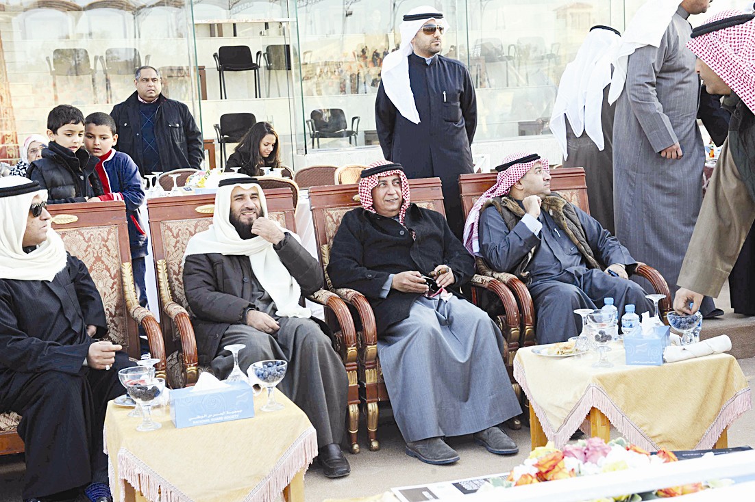 كبار الحضور (تصوير جلال معوض)