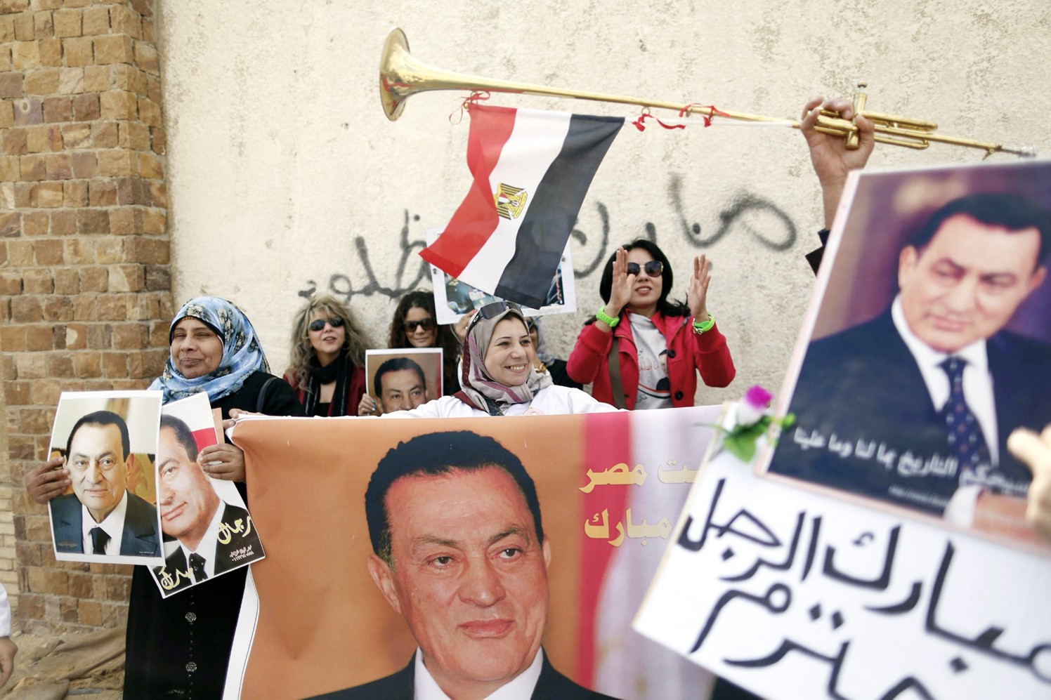 u0645u0635u0631u064au0627u062a u062au0631u0641u0639u0646 u0635u0648u0631 u0627u0644u0631u0626u064au0633 u0627u0644u0633u0627u0628u0642 u062du0633u0646u064a u0645u0628u0627u0631u0643 u062eu0644u0627u0644 u0645u062du0627u0643u0645u062au0647 u0623u0645u0633 (u062f u0628 u0627)