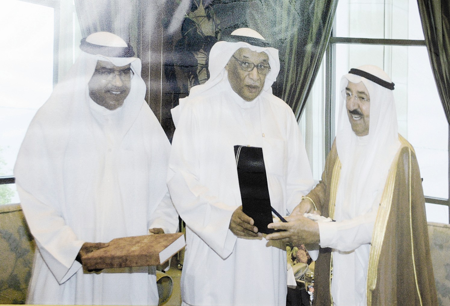 u0633u0645u0648 u0627u0644u0623u0645u064au0631 u064au0643u0631u0645 u0627u0644u0635u0648u0644u0629 (u0635u0648u0631u0629 u0623u0631u0634u064au0641u064au0629)