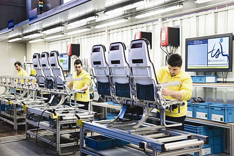 u0645u0635u0646u0639u0648 u00abu0627u0644u062au0631u0643u064au0629u00bb u064au0646u062au062cu0648u0646 u0623u0648u0644 u0645u0642u0627u0639u062f u0645u062du0644u064au0629 u0644u0644u0637u0627u0626u0631u0627u062a