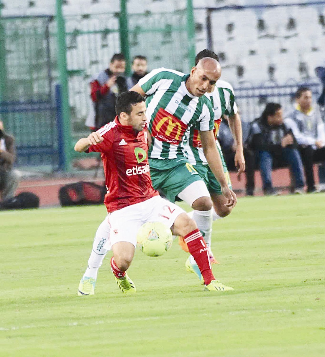 u0647u062cu0648u0645 u0627u0644u0627u0647u0644u064a u0627u0633u0641u0631 u0639u0646 u062bu0644u0627u062bu0629 u0627u0647u062fu0627u0641 (u00abu0627u0644u0631u0627u064au00bb - u062eu0627u0635)