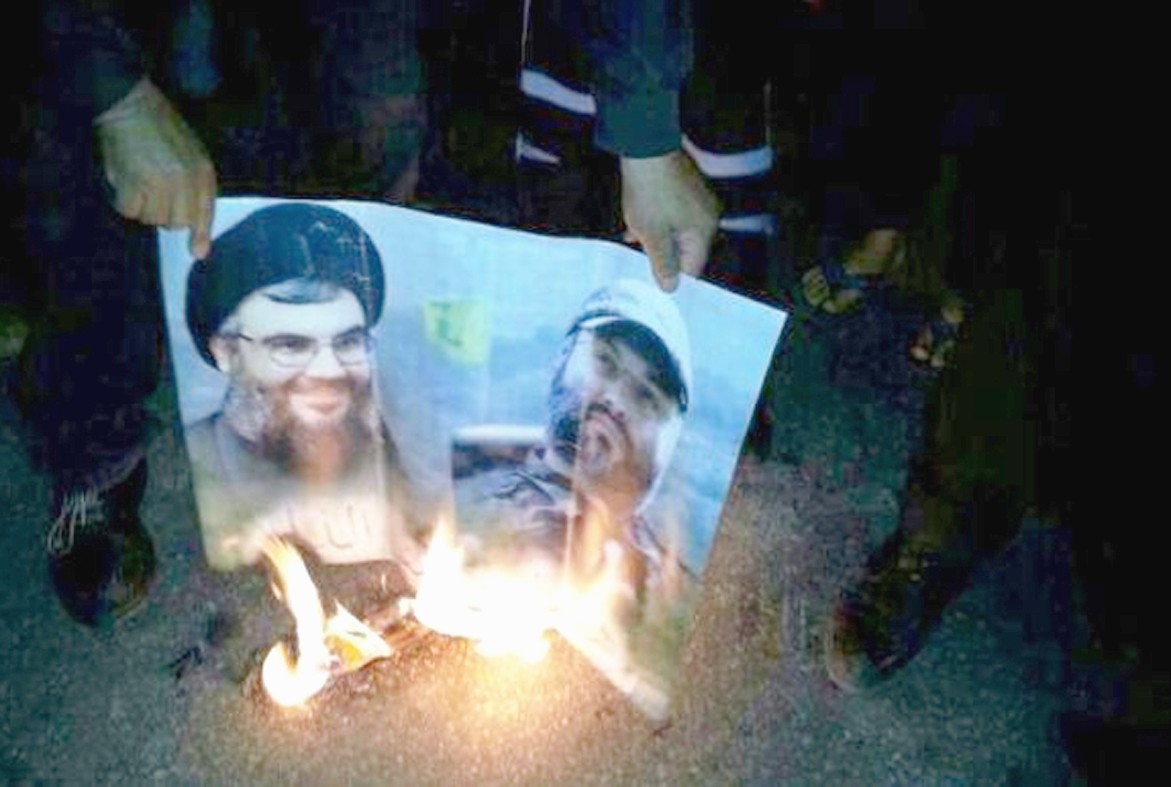 u062du0631u0642 u0635u0648u0631 u0646u0635u0631u0627u0644u0644u0647 u0648u0645u063au0646u064au0629 u0641u064a u0637u0631u0627u0628u0644u0633