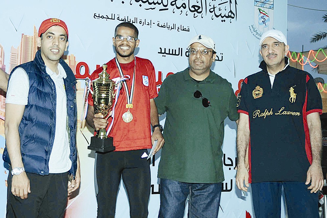 الداود مكرماً المرزوق الحاصل على المركز الأول