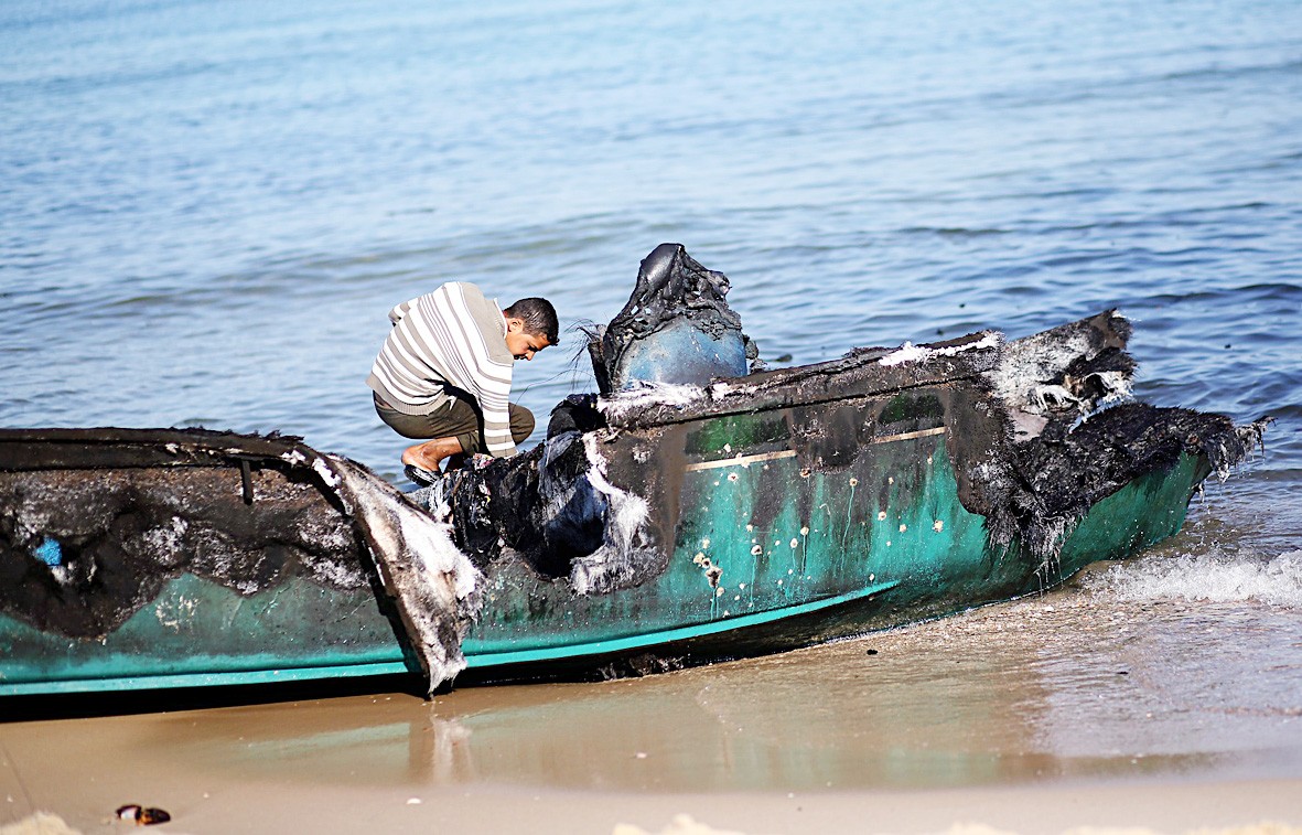 u0635u064au0627u062f u0641u0644u0633u0637u064au0646u064a u064au0639u0627u064au0646 u0645u0631u0643u0628u0647 u0627u0644u0630u064a u062fu0645u0631u0647 u0627u0644u062cu064au0634 u0627u0644u0625u0633u0631u0627u0626u064au0644u064a u0641u064a u0634u0627u0637u0626 u0631u0641u062d (u062f u0628 u0627)