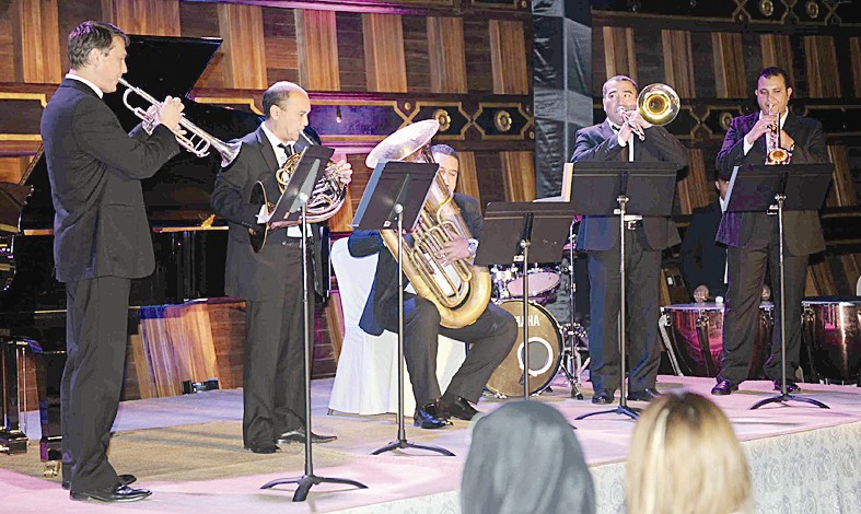 فقرات موسيقية في الحفل