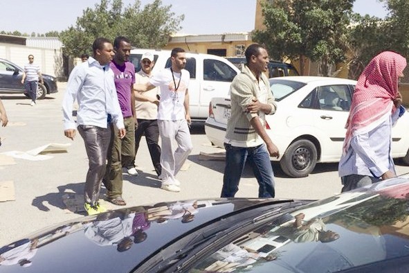 احتجاز أحد المخالفين