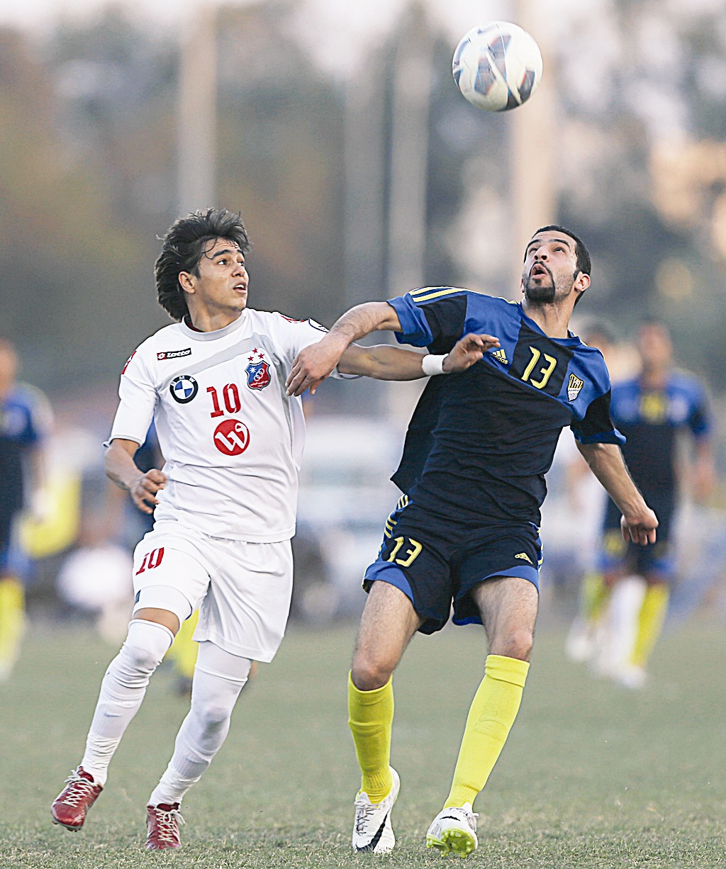 u0631u0648u062cu064au0631u064au0648 u064au062au0631u0642u0628 u0643u0631u0629 u064au062du0627u0648u0644 u0644u0627u0639u0628 u0627u0644u0633u0627u062du0644 u0627u0644u0627u0633u062au062du0648u0627u0630 u0639u0644u064au0647u0627