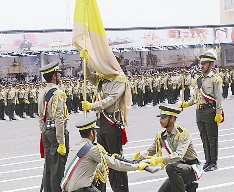 مراسم تسليم العلم