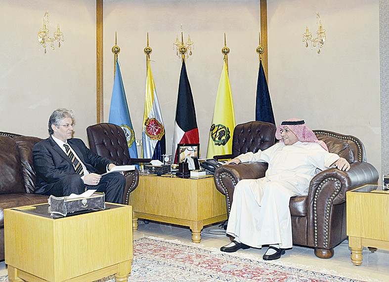 ... ومستقبلاً السفير السلوفاكي