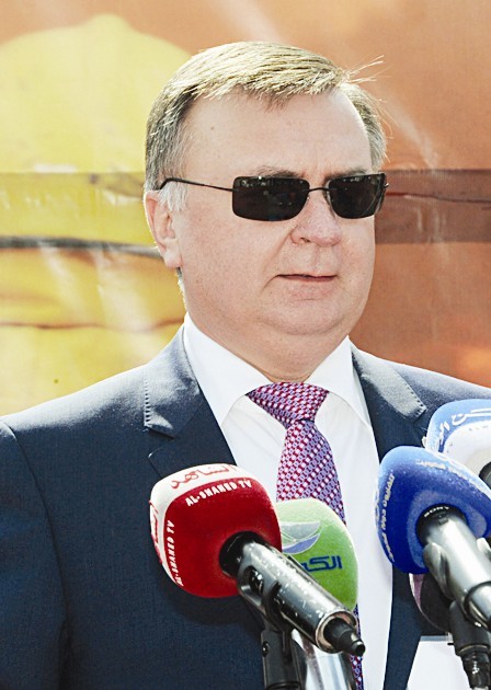 كوفشينوف مشيداً بتطور آليات الإطفاء