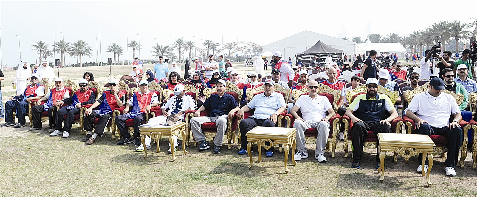 استراحة قبل الانطلاق في الماراثون (تصوير طارق عزالدين)