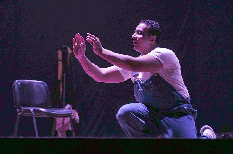 u0645u0634u0647u062f u0645u0646 u0627u0644u0639u0631u0636 u0627u0644u0645u0633u0631u062du064a