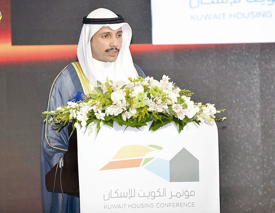 الغانم متحدثا في المؤتمر (تصوير أسعد عبدالله)