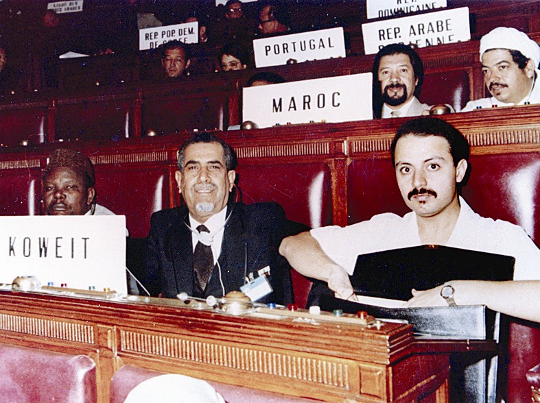 حينما كان نائبا في احد المؤتمرات