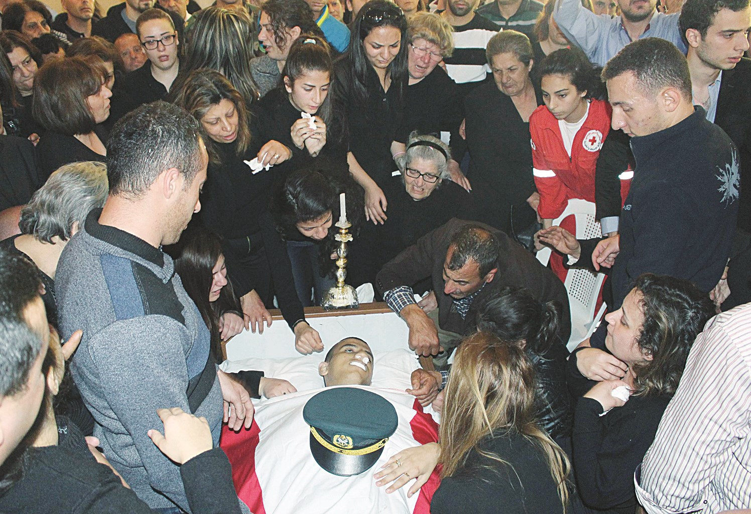 u062au0634u064au064au0639 u0627u0644u0636u0627u0628u0637 u0627u0644u0644u0628u0646u0627u0646u064a u062cu0648 u0641u0631u0641u0648u0631 u0627u0644u0630u064a u0642u062au0644 u0641u064a u0639u0643u0627u0631  (u0631u0648u064au062au0631u0632)