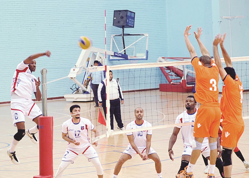 u0633u0627u062du0642u0629 u00abu0643u0648u064au062au0627u0648u064au0629u00bb u0648u062du0627u0626u0637 u0635u062f u0645u0646 u0644u0627u0639u0628u064a u0643u0627u0638u0645u0629 (u062au0635u0648u064au0631 u062cu0644u0627u0644 u0645u0639u0648u0636)