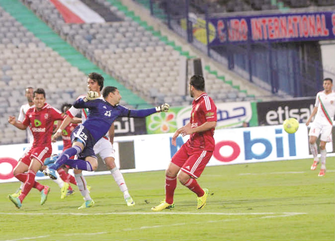 u062du0627u0631u0633 u0645u0631u0645u0649 u0627u0644u0631u062cu0627u0621 u064au0628u0639u062f u0627u0644u0643u0631u0629 u0645u0646 u0623u0645u0627u0645 u0627u0644u0633u0639u064au062f u0648u062cu0645u0627u0644