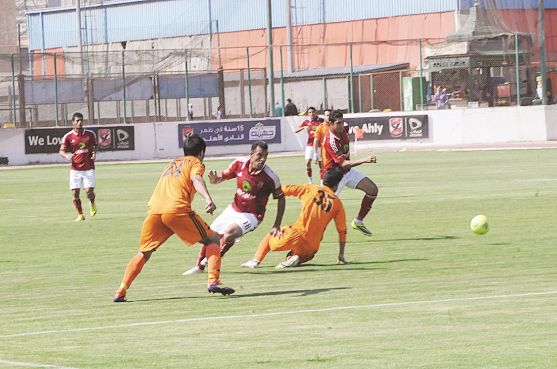 u0646u062cu0648u0645 u0627u0644u0623u0647u0644u064a u0633u062cu0644u0648u0627 u0643u062bu064au0631u0627u064b u0641u064a u0627u0644u0645u0628u0627u0631u0627u0629 u0627u0644u0648u062fu064au0629 u0623u0645u0627u0645 u0627u0644u0637u064au0628u064au0646