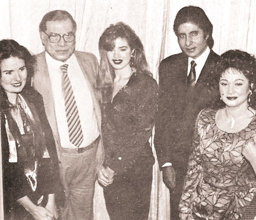 خلال تكريمه في القاهرة مع الراحل فريد شوقي وابنته رانيا ويسرا ولبلبة