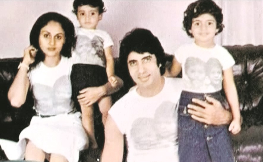 برفقة عائلته