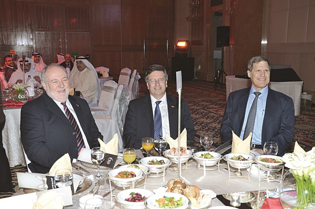 سفراء الولايات المتحدة وكندا والمملكة المتحدة