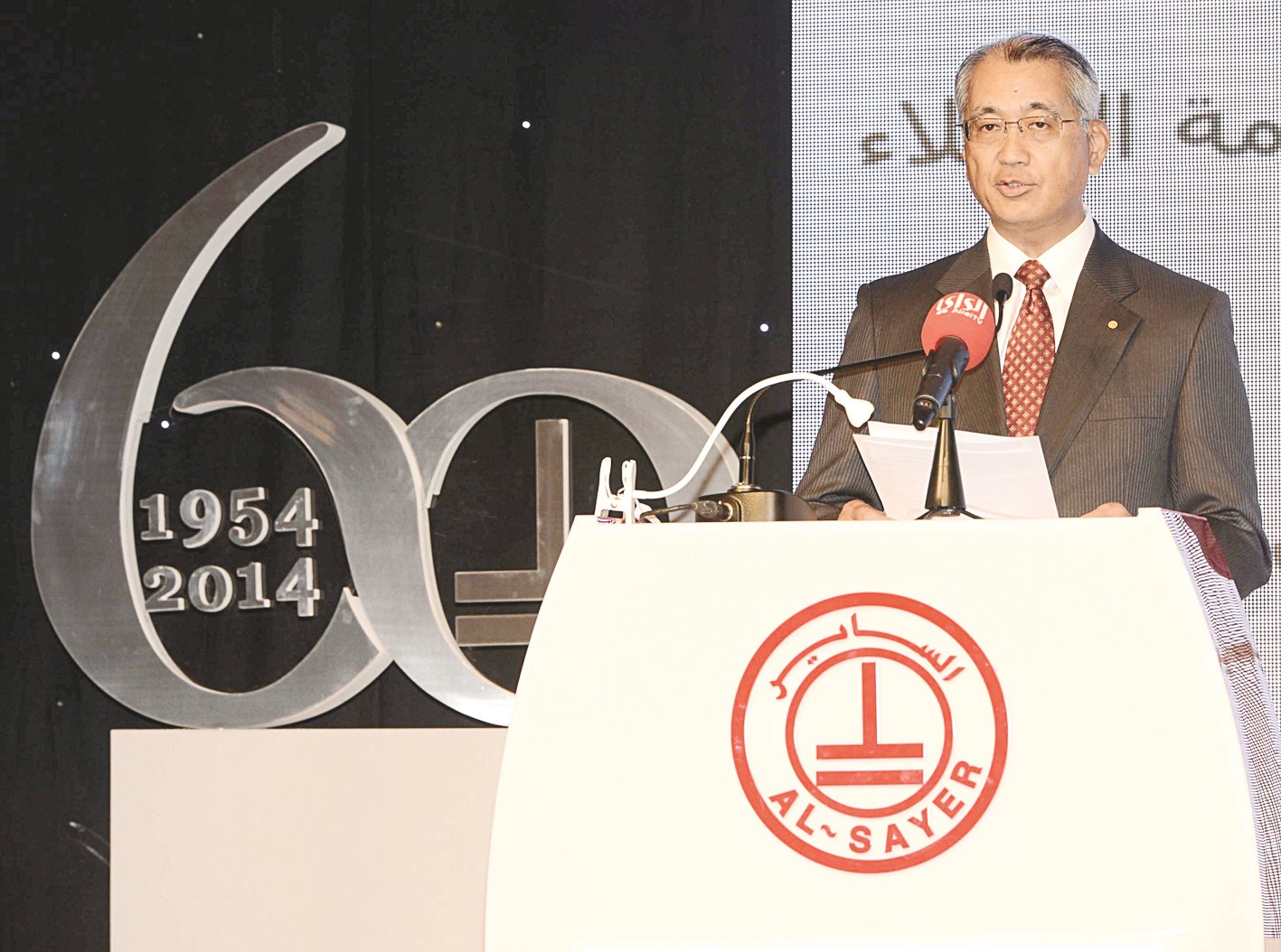 إينوي ممثل «تويوتا» متحدثاً