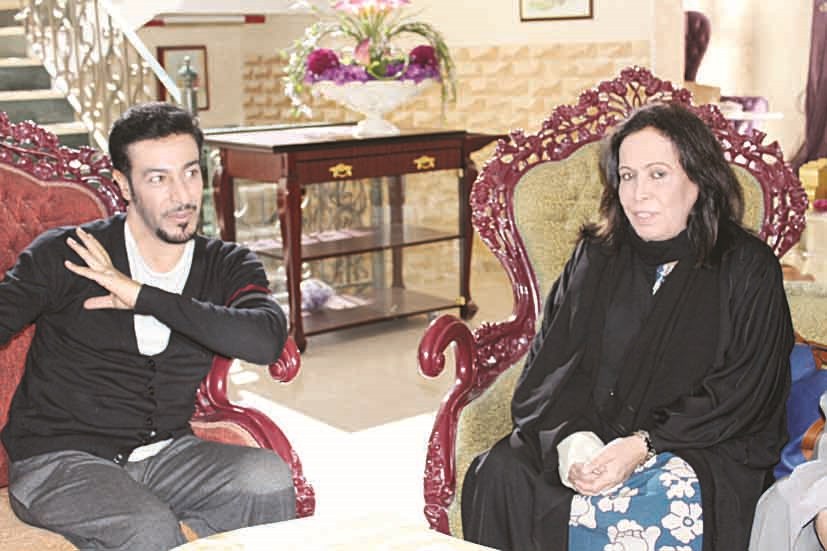 حياة الفهد وعبدالمحسن النمر يحضّران لأحد المشاهد