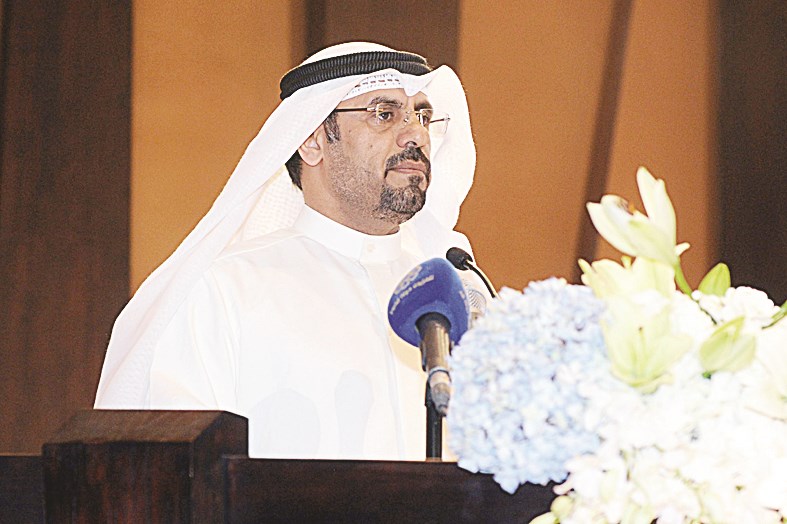 الشطي يلقي كلمته نيابة عن المكرمين