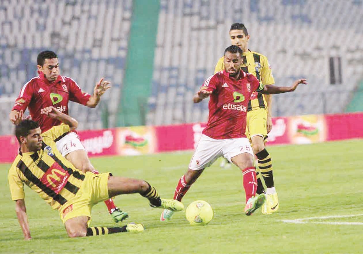 u0647u062cu0648u0645 u0645u0643u062bu0641 u0645u0646 u0627u0644u0623u0647u0644u064a u0623u0633u0641u0631 u0639u0646 u0647u062fu0641