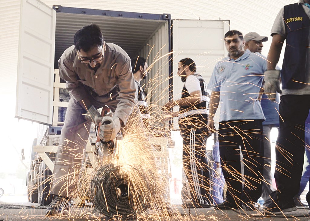 u0627u0644u062cu0645u0631u0643u064au0648u0646 u00abu064au0642u0637u0639u0648u0646u00bb u0627u0644u0627u0633u0644u0627u0643 u0644u0625u062eu0631u0627u062c u0627u0644u0643u0628u062au0627u063au0648u0646