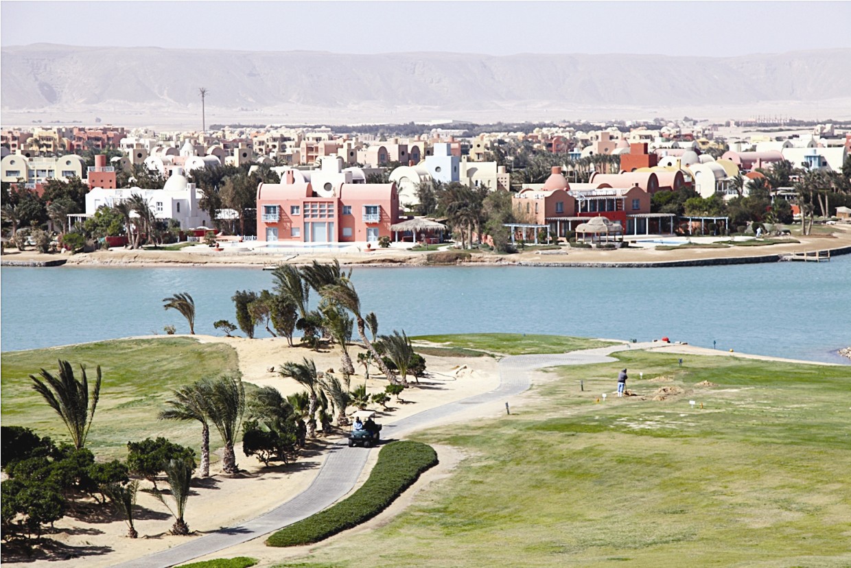 قرية الجونة ... عنوان السحر والجمال